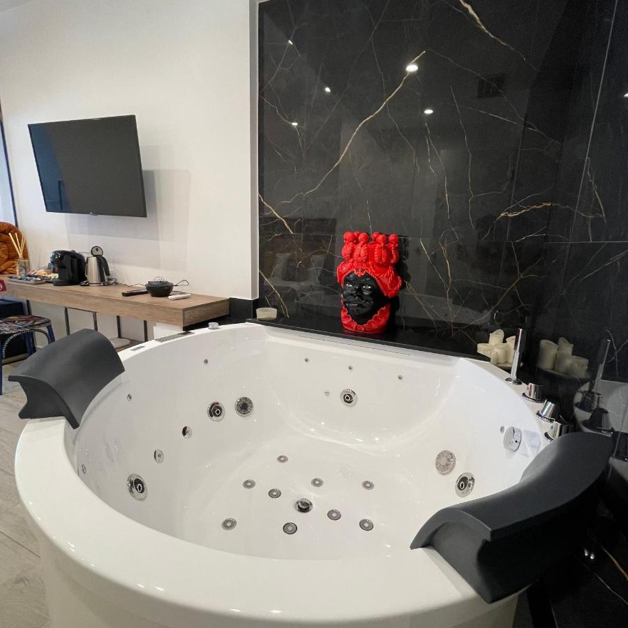 Namuri Luxury Rooms Таормина Экстерьер фото