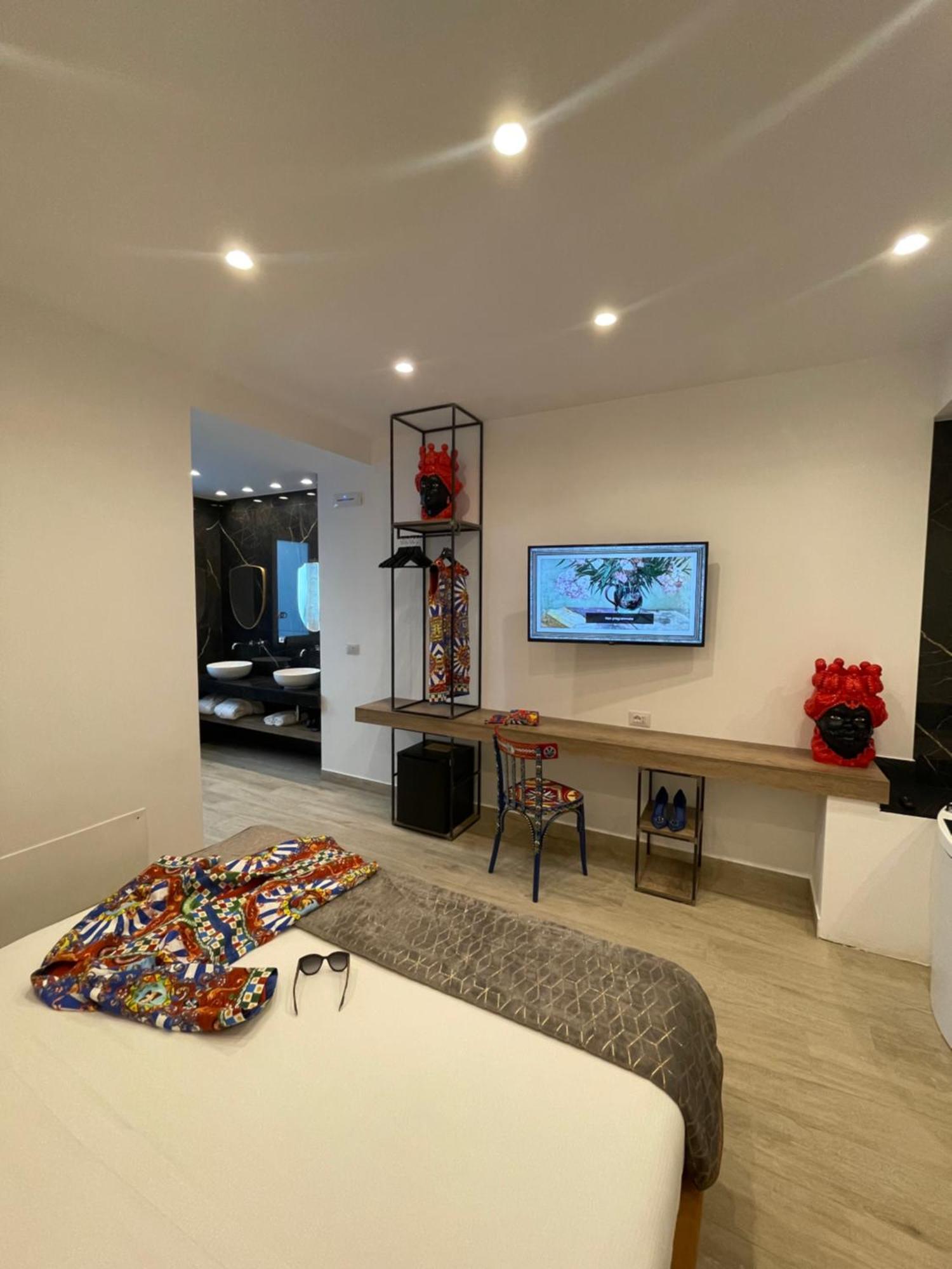 Namuri Luxury Rooms Таормина Экстерьер фото